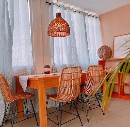 Apartment 1br Calyx Residences By Hooga 3minutes Walk To Ayala Center Cebu